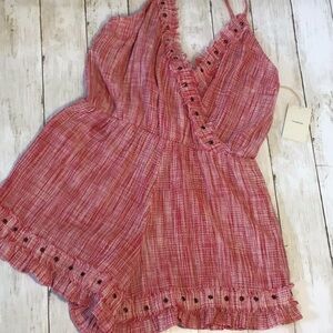 NWT Tularosa Amelia Sleeveless Red Romper Large tie back